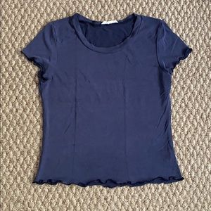 navy tshirt